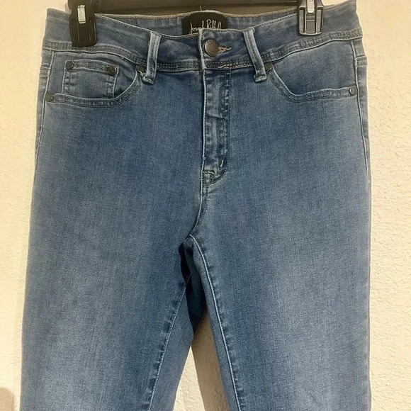 Joseph Ribkoff Denim Medium Blue High-Rise Bootcut Jeans SZ 8/29 - Picture 2 of 8